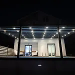 Alemi, Private Pool, Sauna & Free Parking Villa