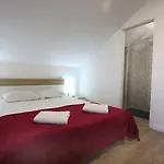 Alemi, Private Pool, Sauna & Free Parking Villa