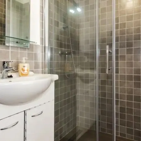 Alemi, Private Pool, Sauna & Free Parking * Brodarica (Sibenik-Knin)