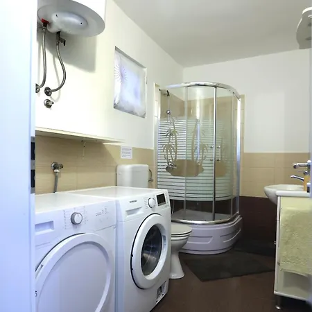 Villa Alemi, Private Pool, Sauna & Free Parking