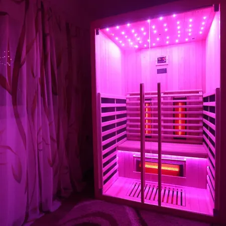 Alemi, Private Pool, Sauna & Free Parking *