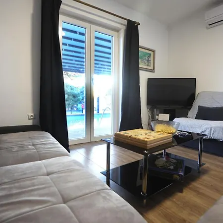Alemi Villa Brodarica (Sibenik-Knin)