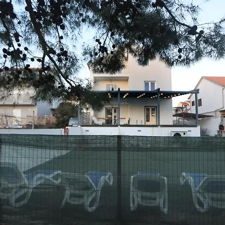 Alemi, Private Pool, Sauna & Free Parking * Brodarica (Sibenik-Knin)