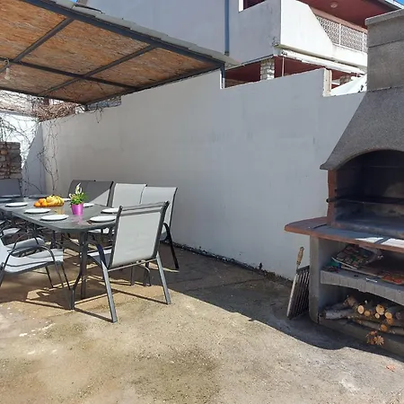 Alemi, Private Pool, Sauna & Free Parking Villa