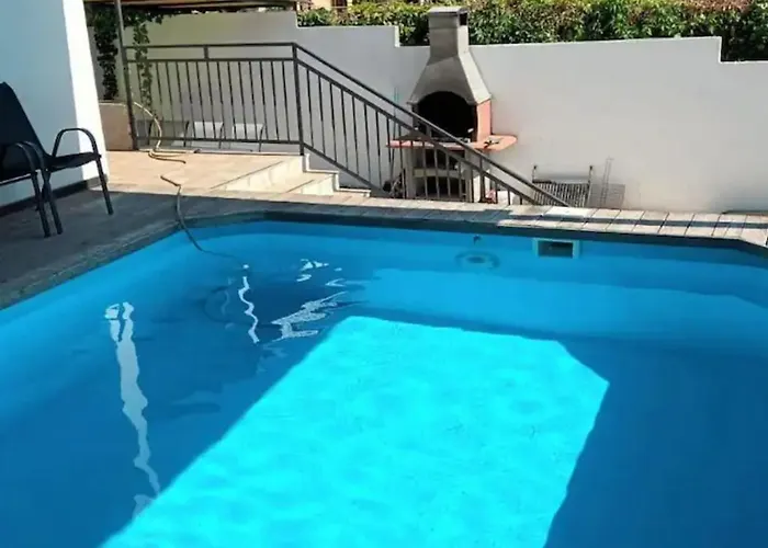 Alemi, Private Pool, Sauna & Free Parking Villa *