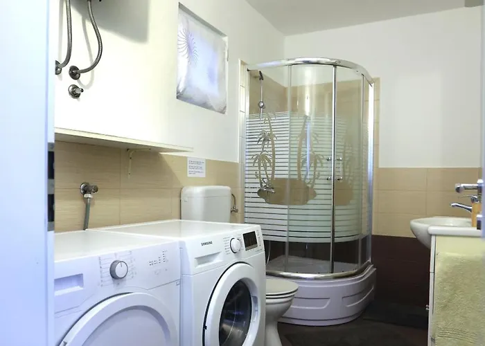 Villa Alemi, Private Pool, Sauna & Free Parking