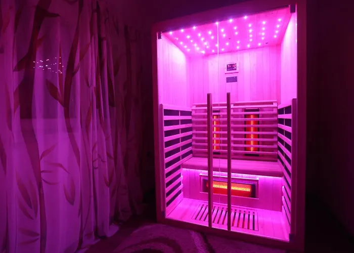 Alemi, Private Pool, Sauna & Free Parking *