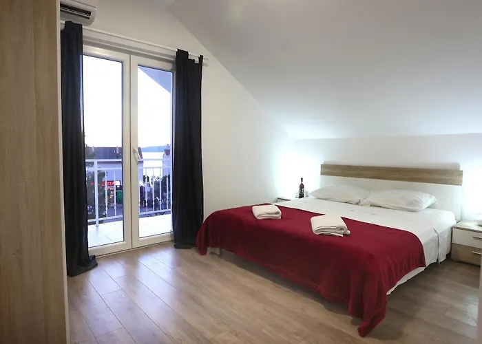 Villa Alemi, Private Pool, Sauna & Free Parking